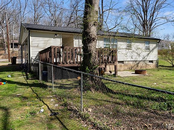 4th image of 1409 Ripley St