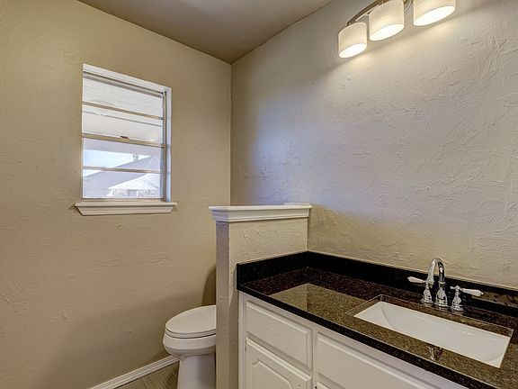 5th image of 200 W Grand Teton Ct