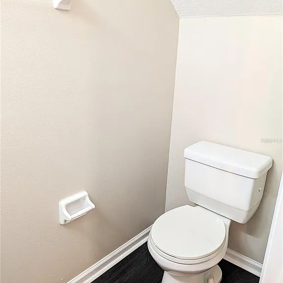 902 Vineland Pl — Photo 7