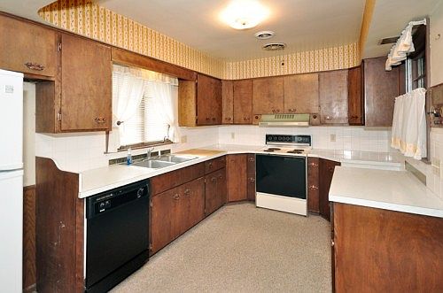 5th image of 8047 Kingston Dr
