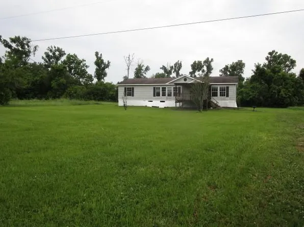 235 Laprairie Rd, Marksville, LA 71351