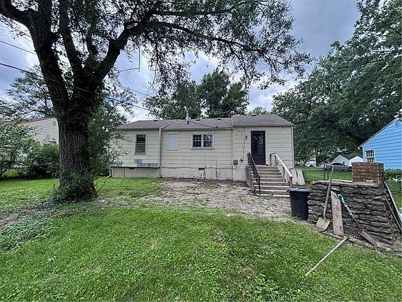 5th image of 5525 Hunter St