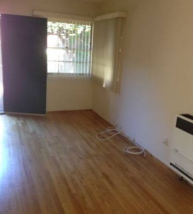 5th image of 3590 6th Ave