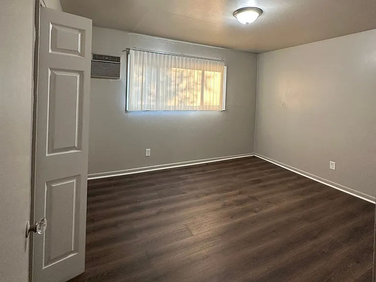 15041 Greenfield Rd #15 — Photo 3
