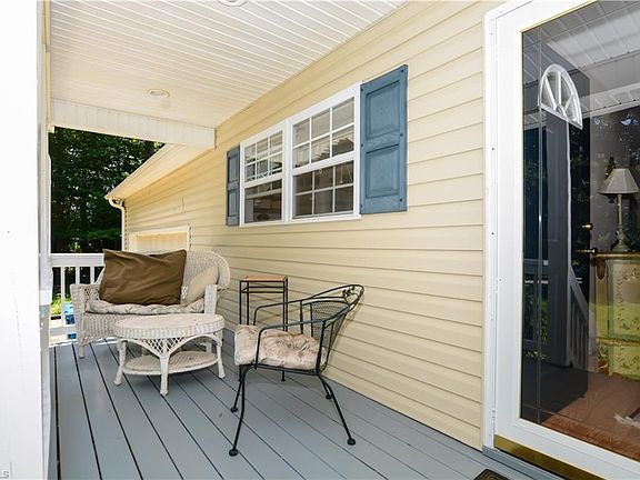 3rd image of 205 Church View Dr