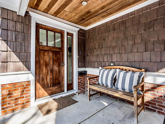 2nd image of 841 Pelham Pl