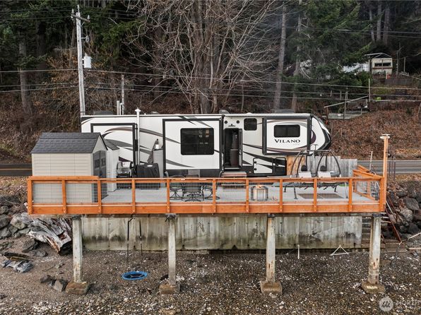 10212 NE North Shore Road, Belfair, WA 98528