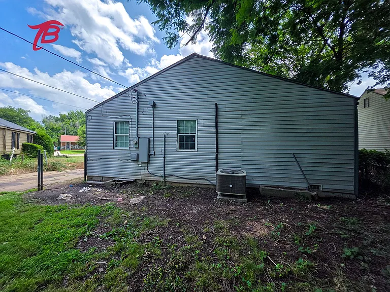 1153 Windemere Ave — Photo 5