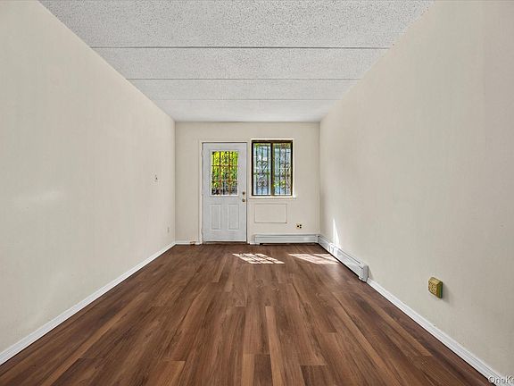 4th image of 140-14 33rd Avenue #101