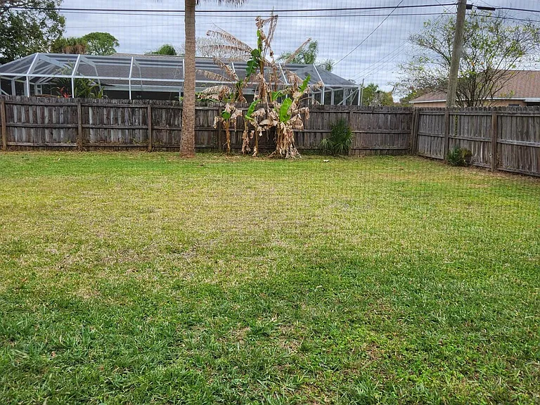1030 Albin St — Photo 16