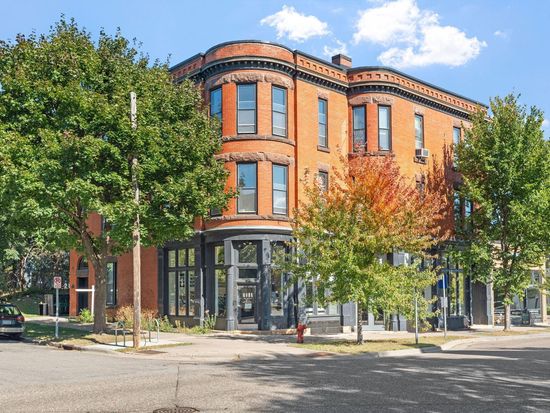 182 Mackubin St APT 1, Saint Paul, MN 55102