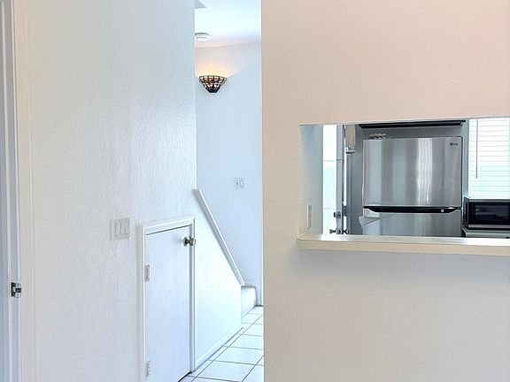 3rd image of 1601 N SABA Street #302