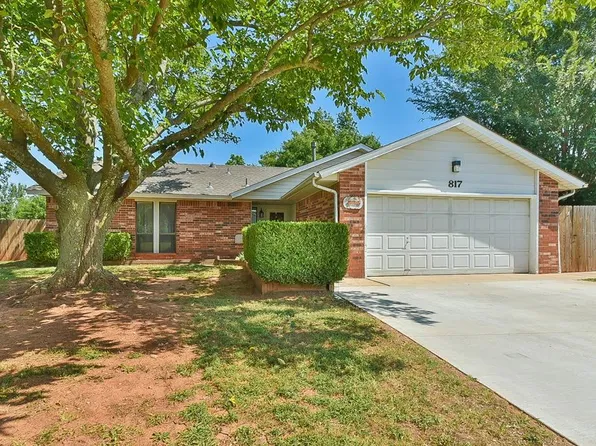 817 Boot Hill Ln, Noble, OK 73068