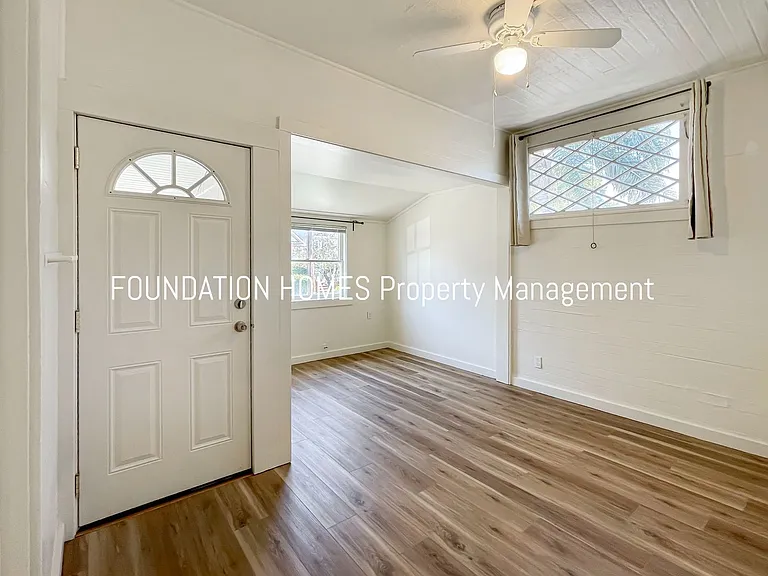 104A Palm Ave — Photo 4