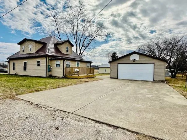 525 E Lamotte St, Palestine, IL 62451