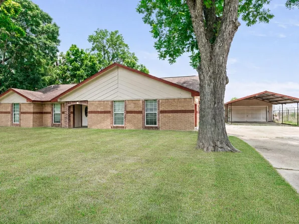 250 Duhon St, Sour Lake, TX 77659