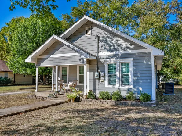 717 N Howeth St, Gainesville, TX 76240