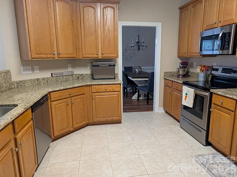 20207 Colony Point Ln — Photo 12