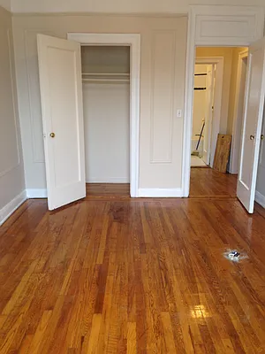 Rented by Giaps Realty Group LLC | media 4