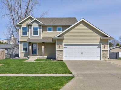406 3rd St SE, Bondurant, IA, 50035