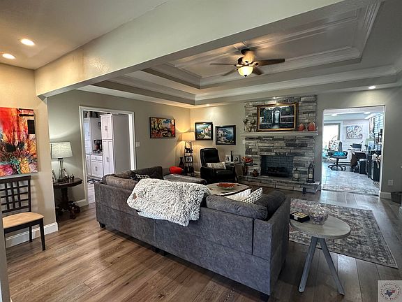 4th image of 208 Trailwood Ln