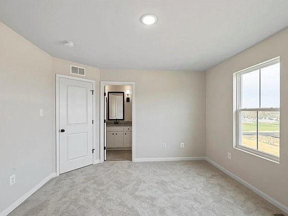 4th image of 65 Thrower Rd