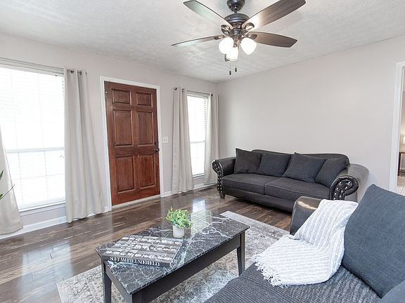 4th image of 516 Ashlawn Cir