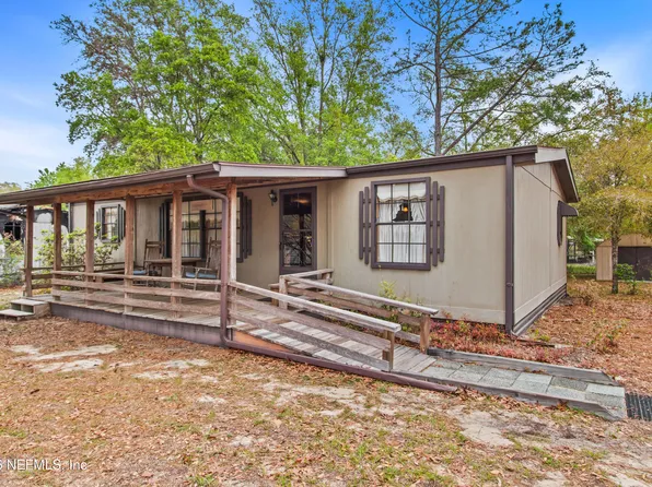 206 ANTHONY Avenue, Interlachen, FL 32148