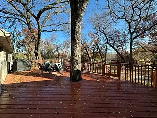 3908 Oak Park Cir SE — Photo 3