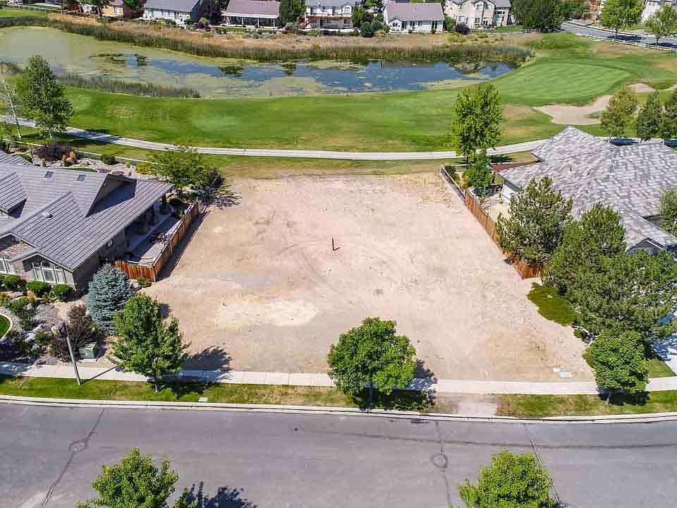 1st image of 7445 Island Queen Dr