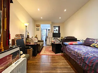 Rented by Century 21 Premier 