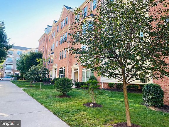5th image of 15121 Leicestershire St #65