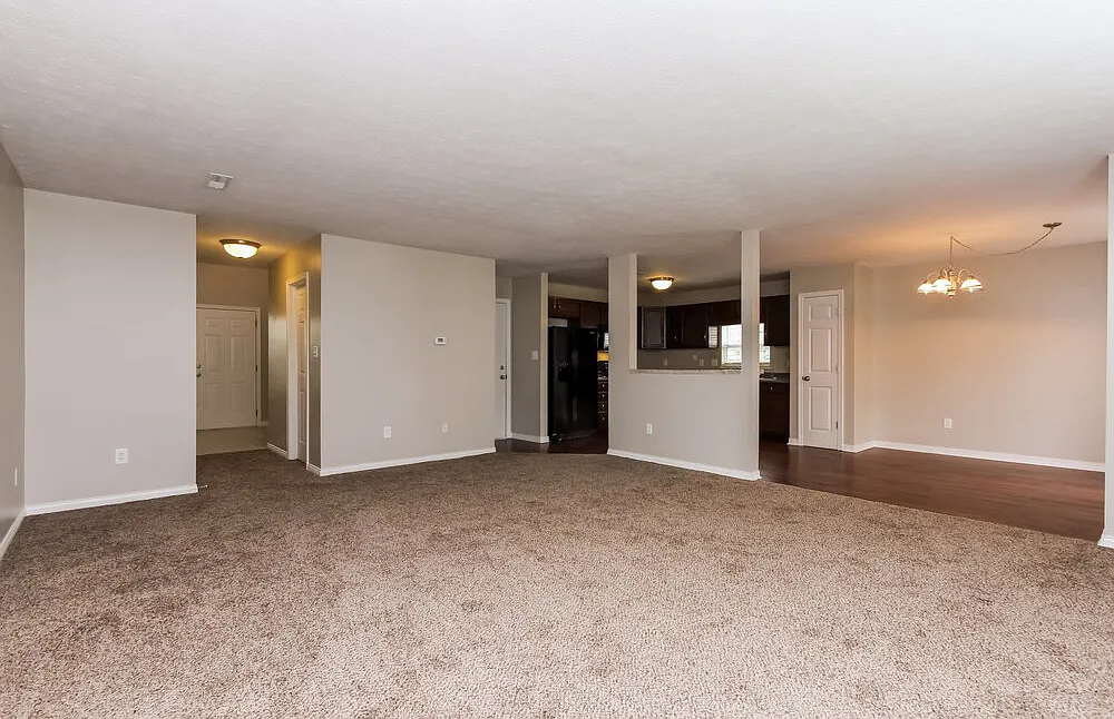 3 bed, 2.5 bath, 1830 sqft, $2,055 — Photo 3