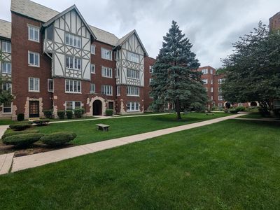 2478 W Estes Ave APT 3, Chicago, IL, 60645