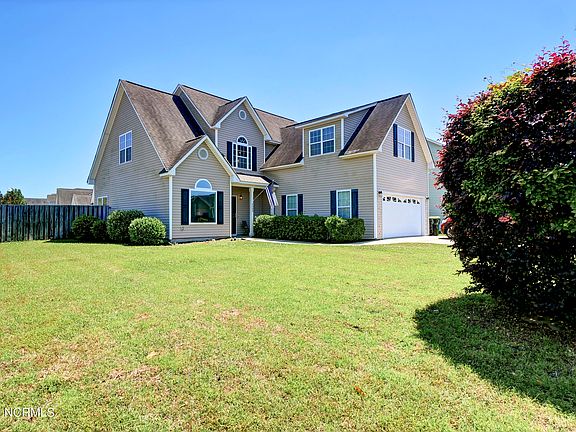 3rd image of 5503 Ulloa Place