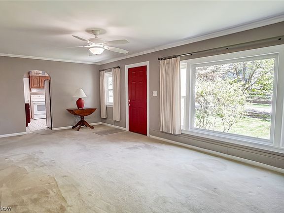 4th image of 3332 Lakeview Blvd