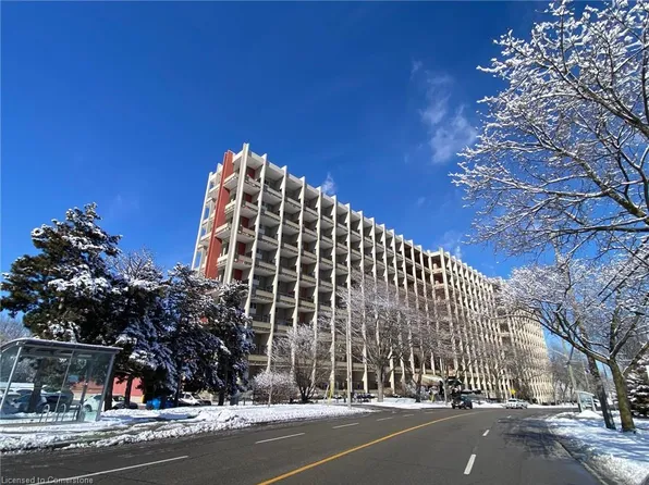 350 Quigley Rd #343, Hamilton, ON L8K 5N2