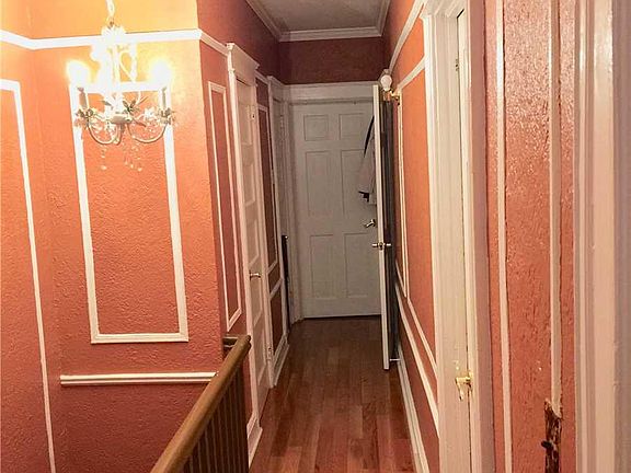 3rd image of 107-59 105th St