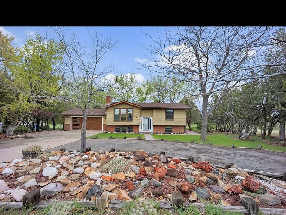 1st image of 4 N Pkwy
