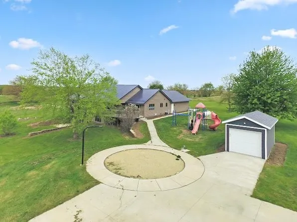 W5493 Center Rd, Monroe, WI 53566