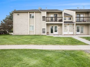 15054 Riverside Dr, Sterling Heights, MI 48313