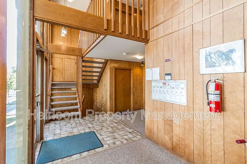 1 bed, 1.0 bath, 400 sqft, $1,000 — Photo 3