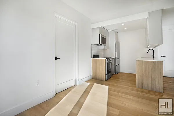 Rented by Highline Residential | media 17