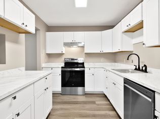 3463 Blackwood Dr, Traverse City, MI 49686