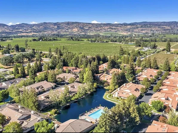 69 Fountain Grove Cir, Napa, CA 94558