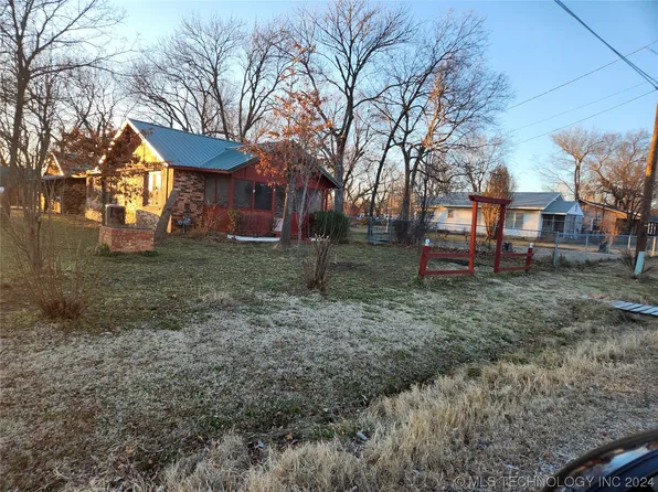 4448 S 45th West Ave, Tulsa, OK 74107