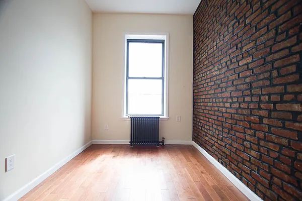 Rented by Nooklyn NYC LLC | media 21