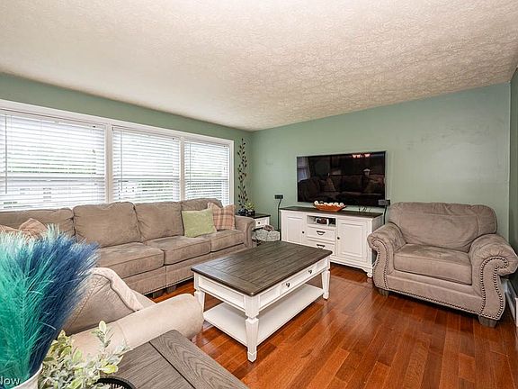 3rd image of 1759 Arbor Dr