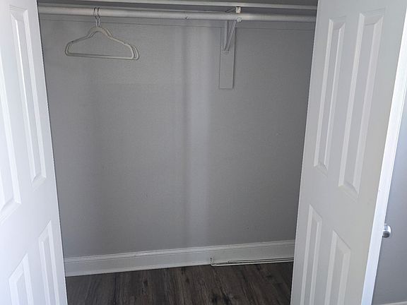 3rd image of 902 Arion Park Rd APT G