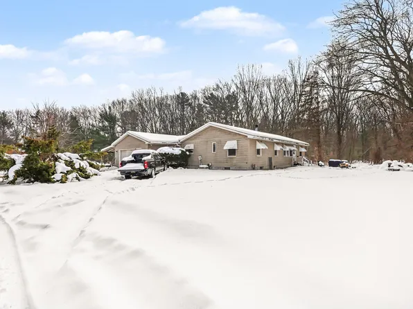 16200 152nd Ave, Spring Lake, MI 49456